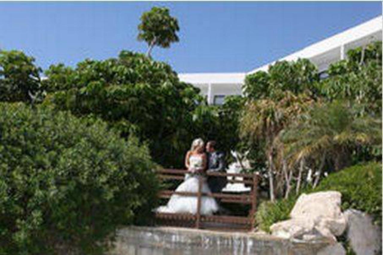 Avanti Hotel Paphos Exterior photo